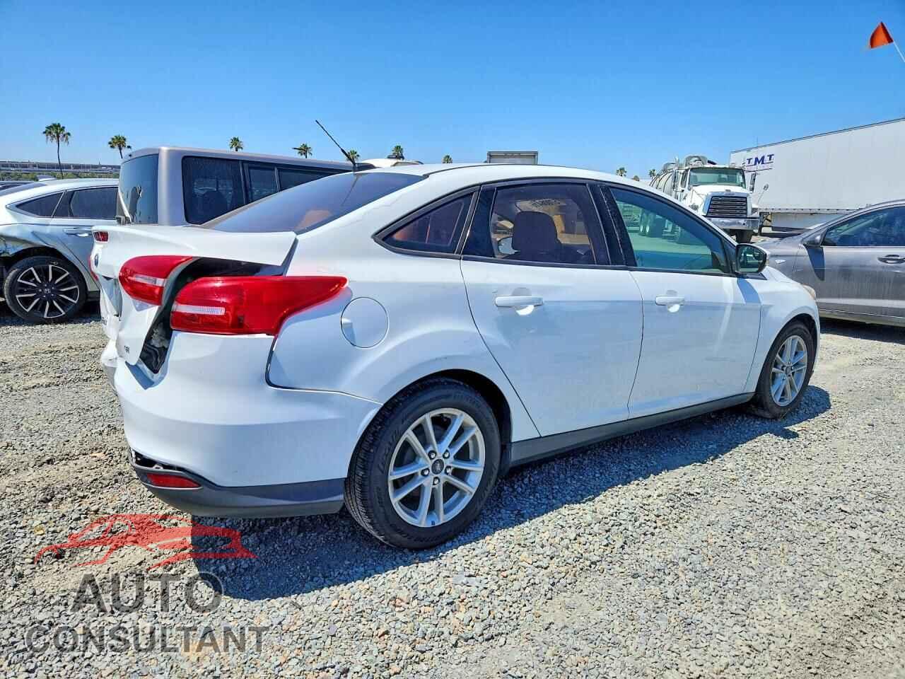 FORD FOCUS 2015 - 1FADP3F2XFL317353