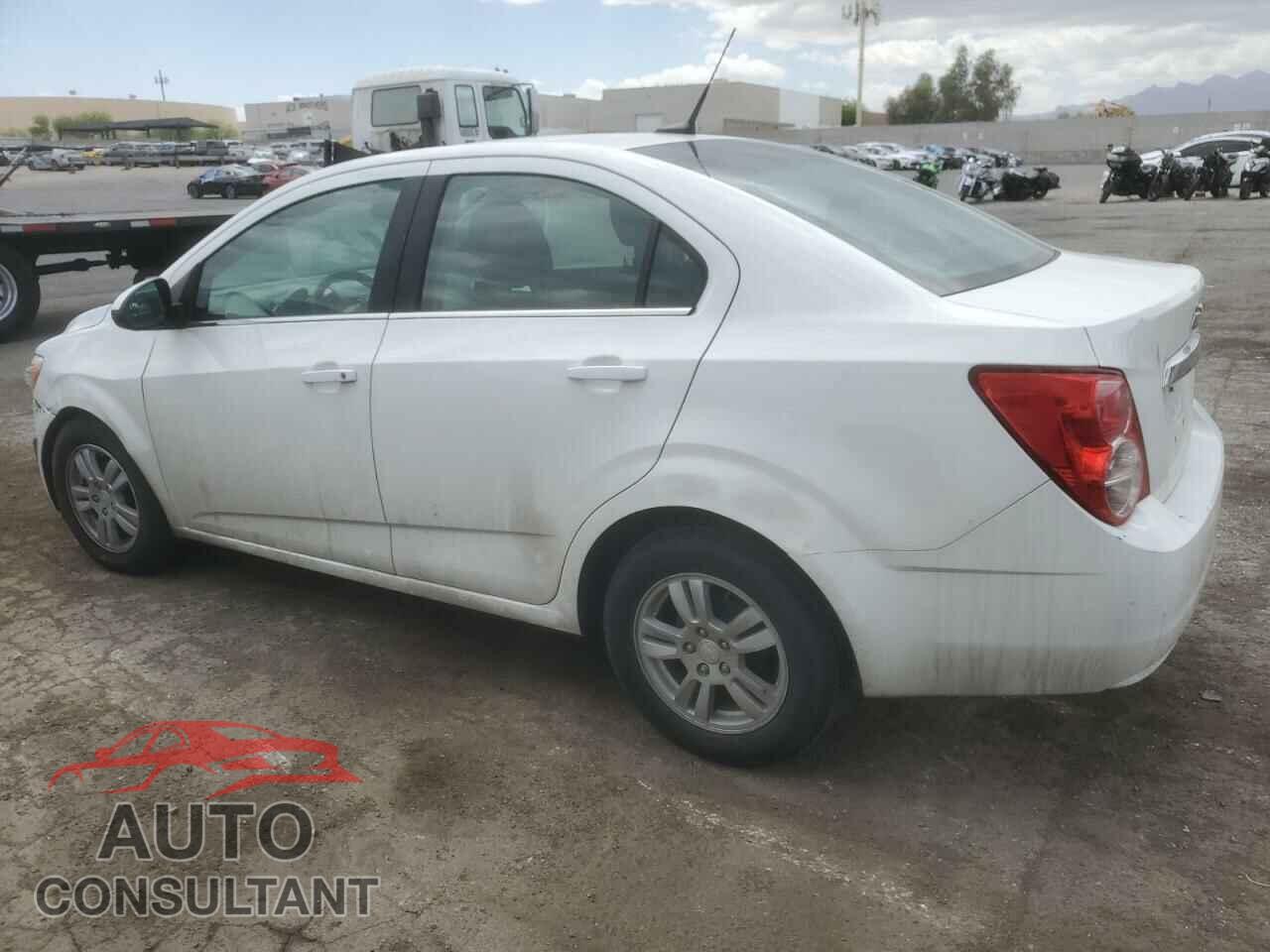 CHEVROLET SONIC 2014 - 1G1JC5SH7E4191663