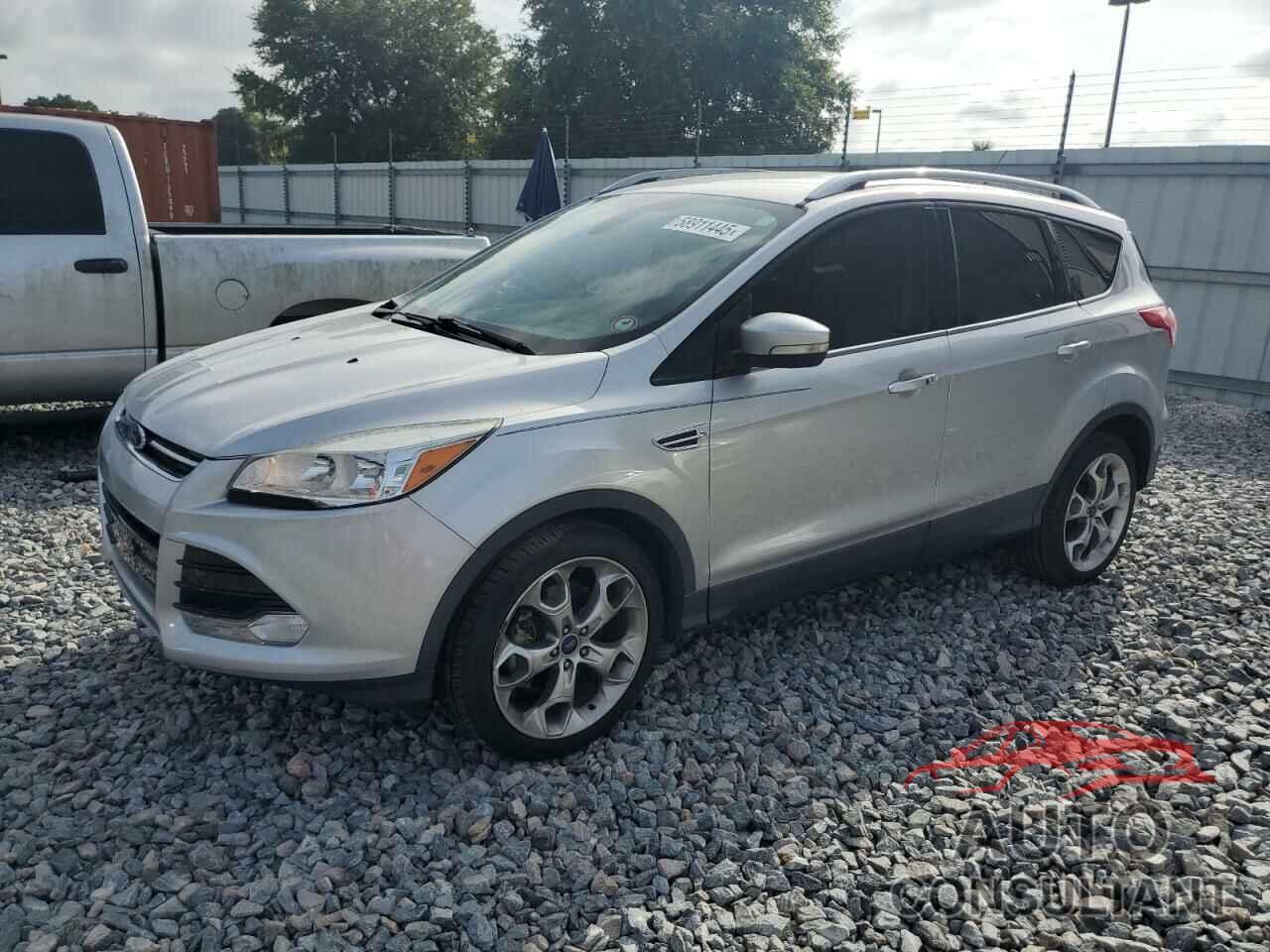 FORD ESCAPE 2015 - 1FMCU0J97FUA14845