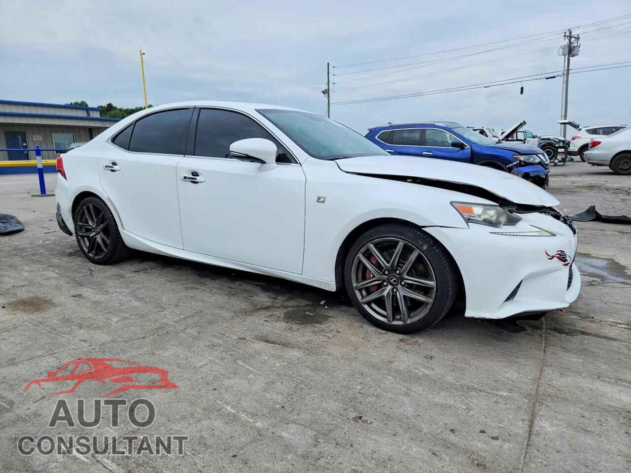 LEXUS IS 2014 - JTHBE1D21E5000271