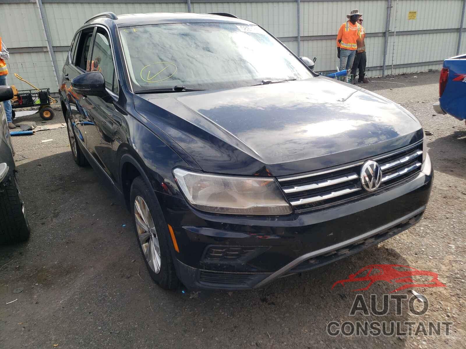 VOLKSWAGEN TIGUAN 2018 - 3VV3B7AX9JM173611