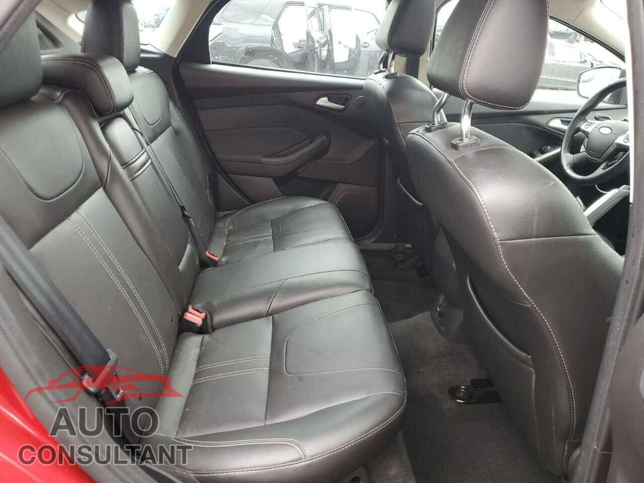 FORD FOCUS 2012 - 1FAHP3M20CL336008