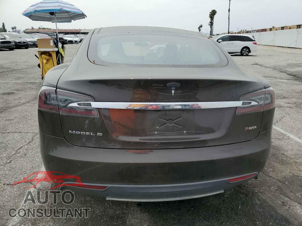 TESLA MODEL S 2013 - 5YJSA1DP0DFP18285