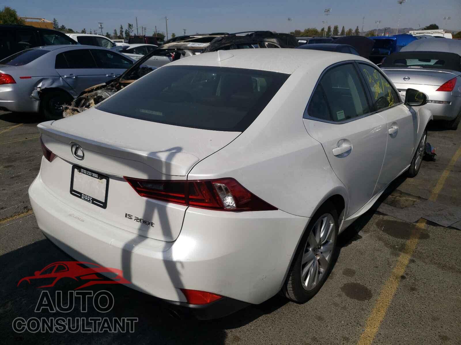 LEXUS IS 2016 - JTHBA1D2XG5010425