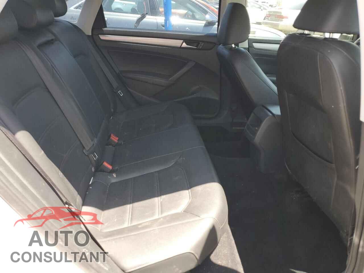 VOLKSWAGEN PASSAT 2014 - 1VWAT7A39EC089115