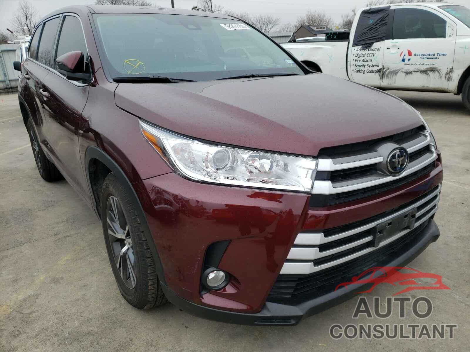 TOYOTA HIGHLANDER 2018 - 5TDZZRFH3JS256663