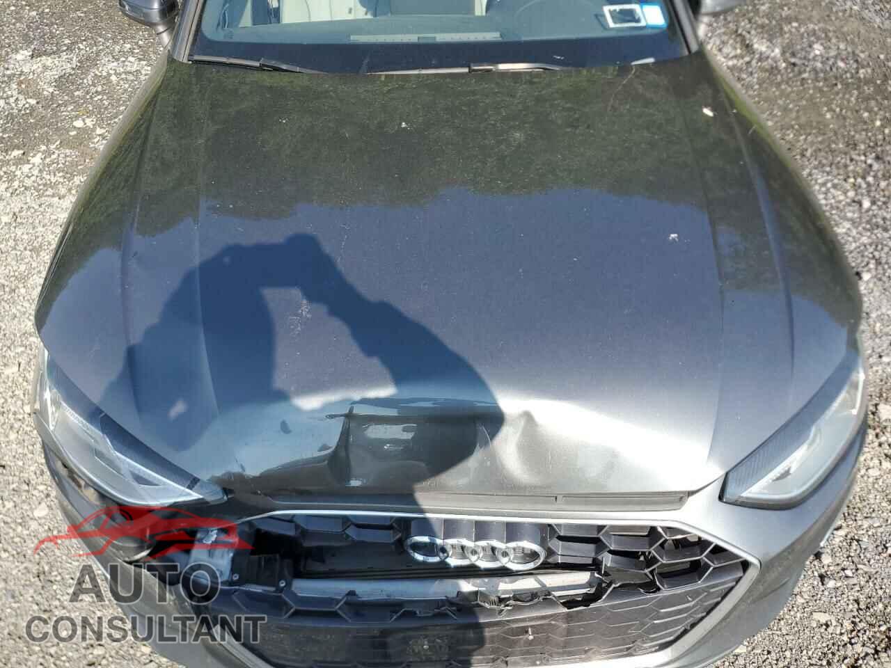 AUDI A4 2021 - WAUDAAF45MN004808