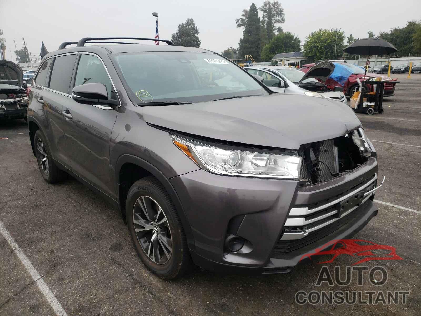 TOYOTA HIGHLANDER 2019 - 5TDZARFH0KS046739