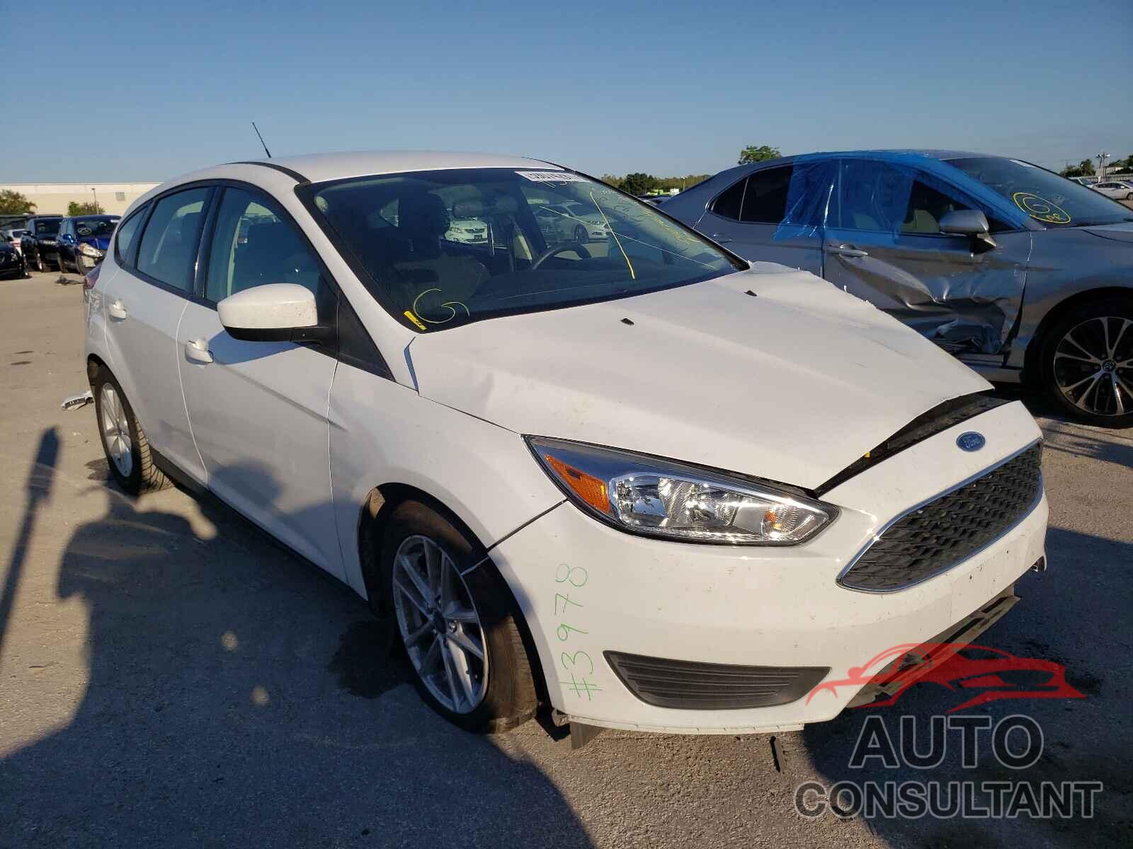 FORD FOCUS 2018 - 1FADP3K22JL207573