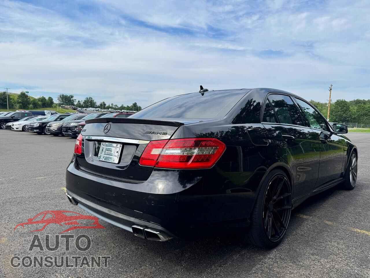 MERCEDES-BENZ E-CLASS 2013 - WDDHF7EB3DA755833