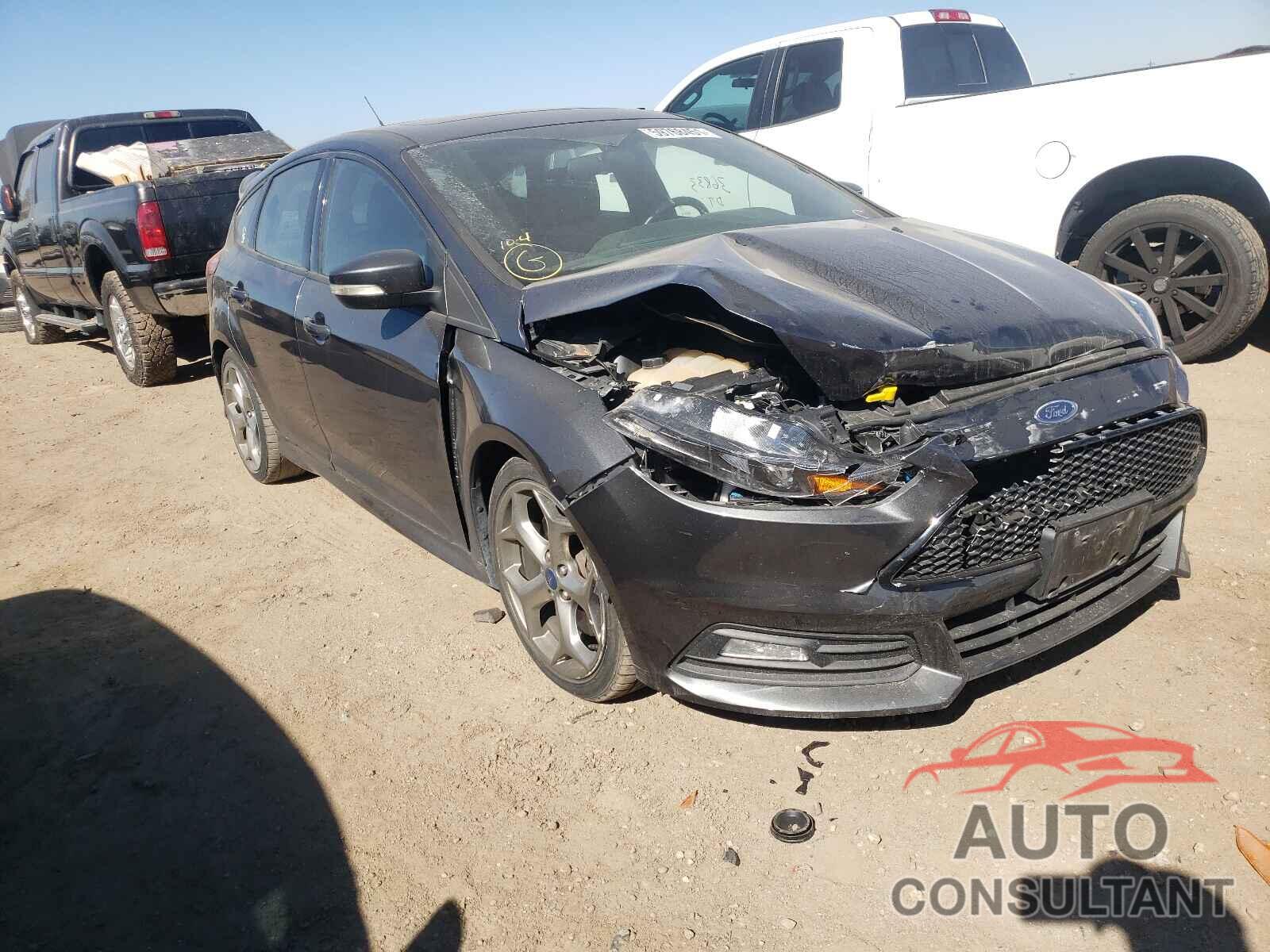 FORD FOCUS 2017 - 1FADP3L92HL240465