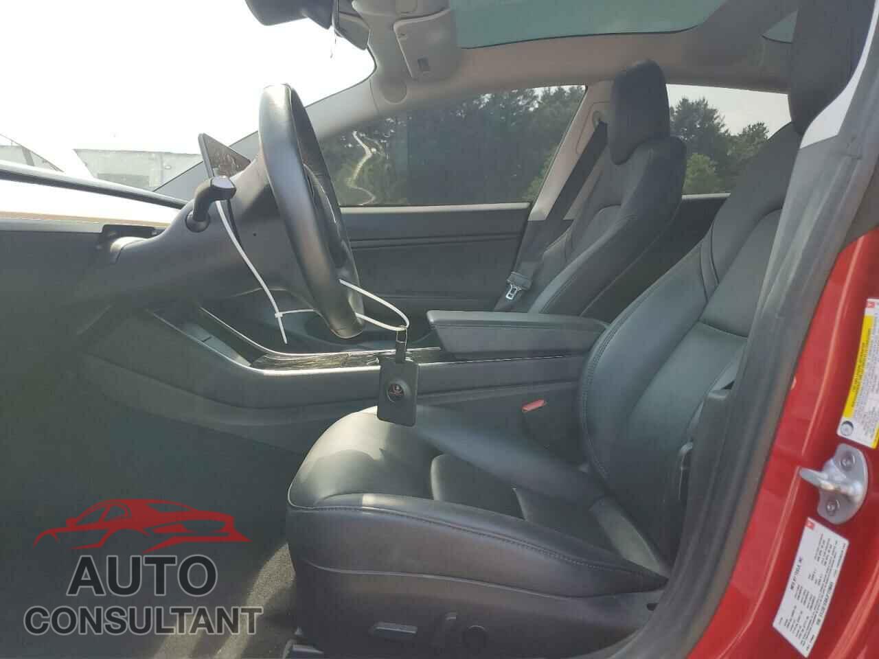TESLA MODEL 3 2018 - 5YJ3E1EB8JF129685