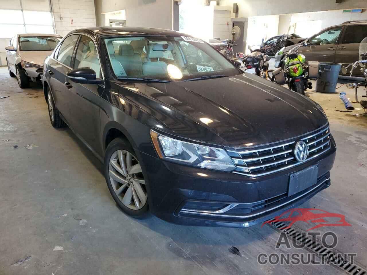 VOLKSWAGEN PASSAT 2018 - 1VWBA7A33JC028511
