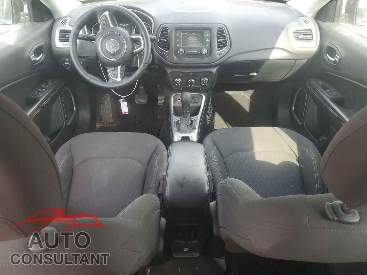 JEEP COMPASS 2018 - 3C4NJCAB3JT140004