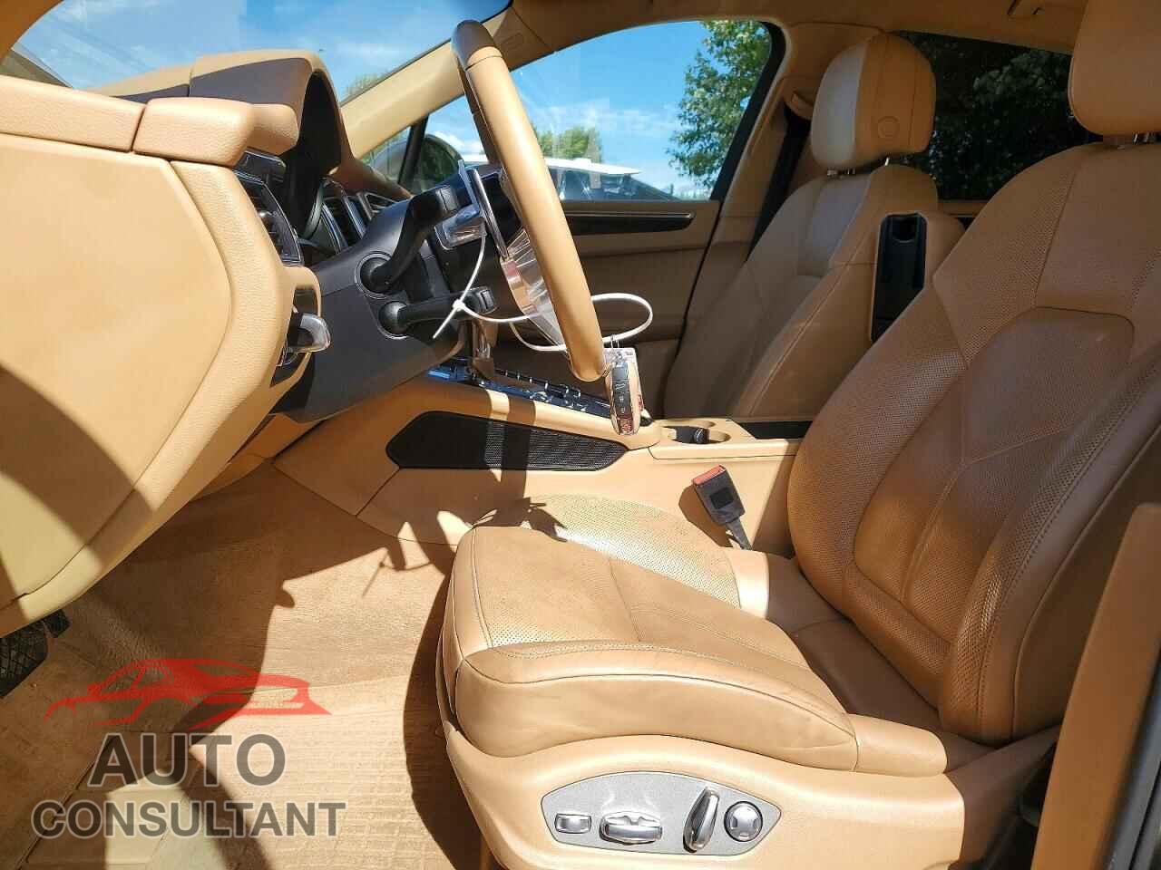 PORSCHE MACAN 2016 - WP1AB2A55GLB50455