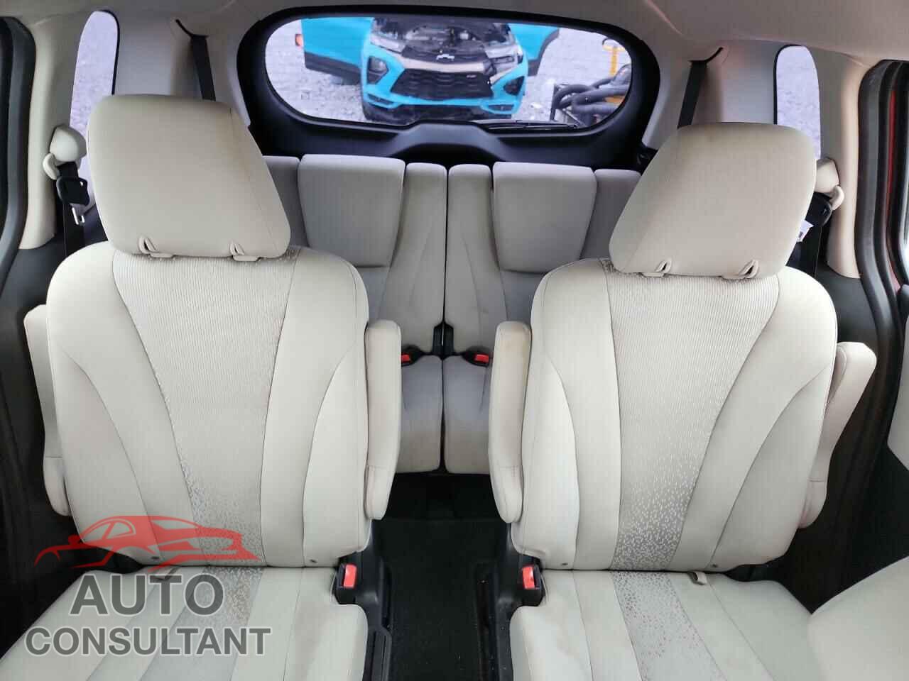 MAZDA 5 2012 - JM1CW2CL3C0105567