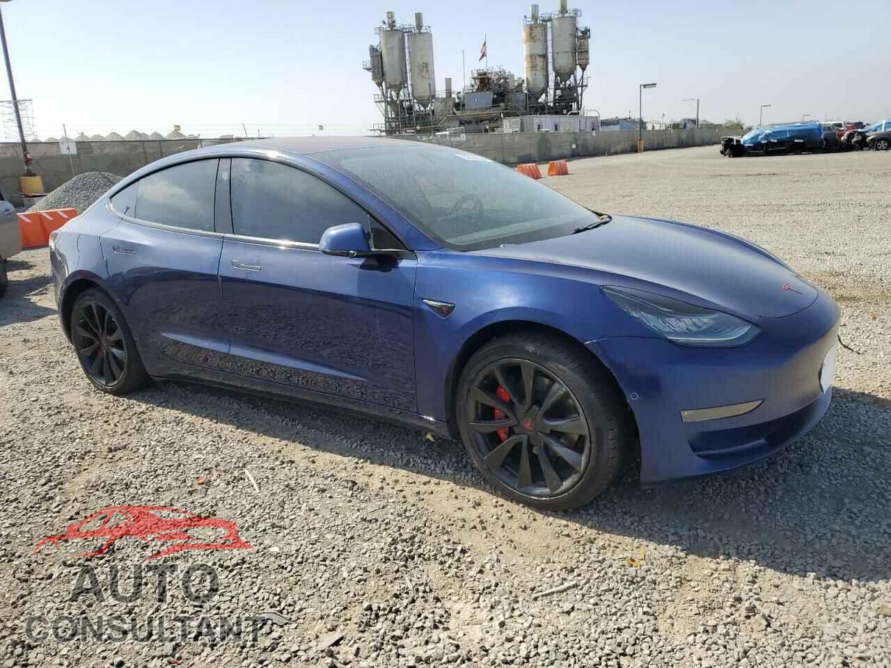 TESLA MODEL 3 2018 - 5YJ3E1EA0JF011184
