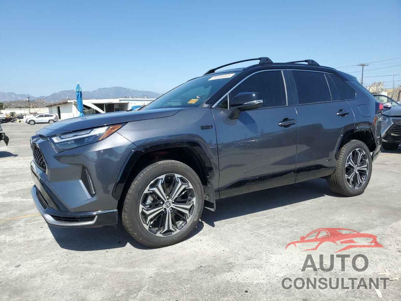 TOYOTA RAV4 2024 - JTMEB3FV5RD232975