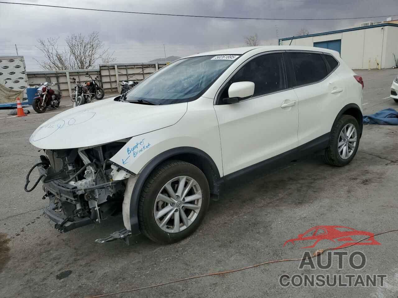 NISSAN ROGUE 2017 - JN1BJ1CP4HW011261
