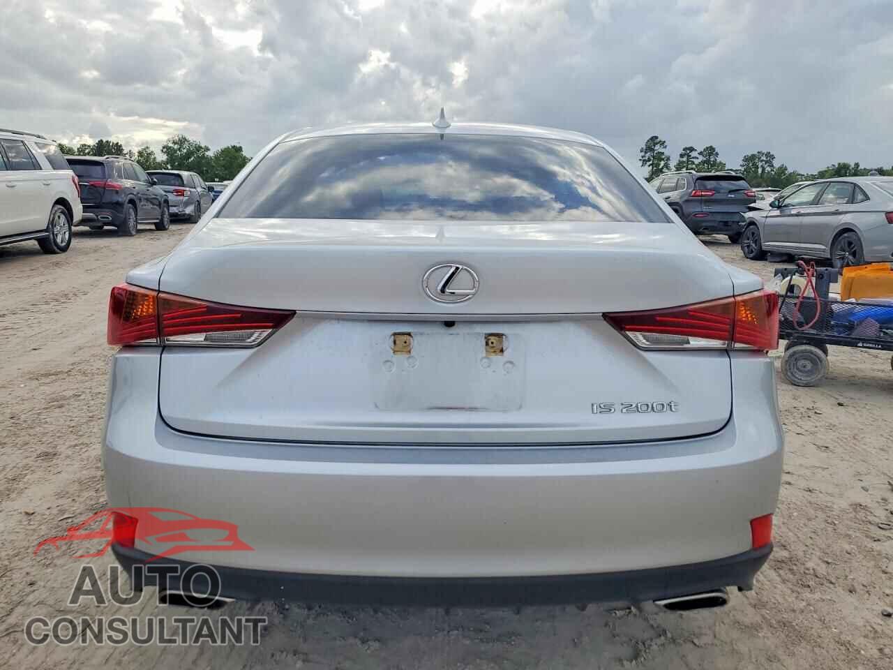 LEXUS IS 2017 - JTHBA1D29H5061237