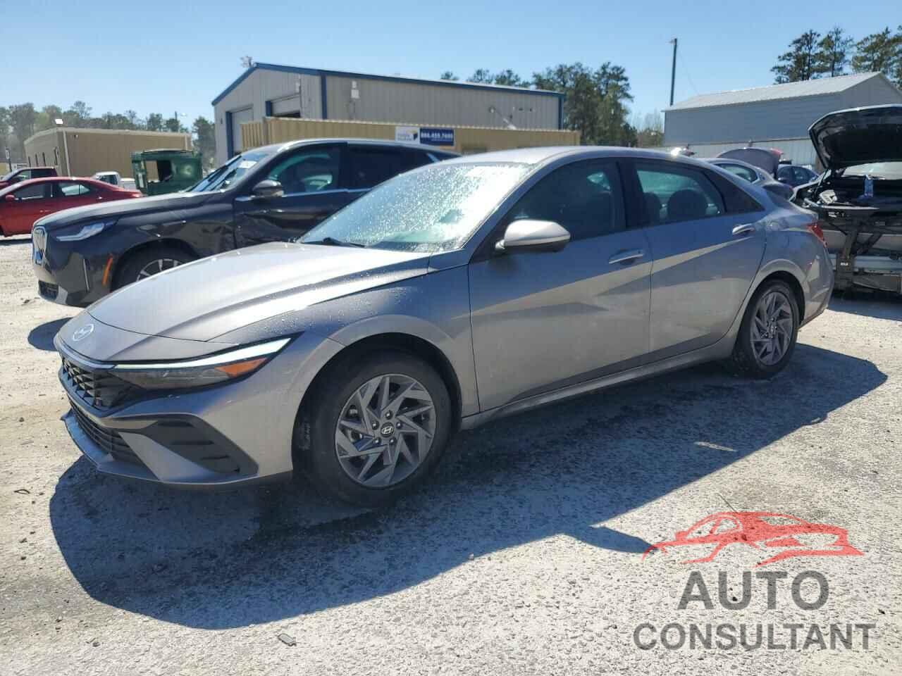 HYUNDAI ELANTRA 2024 - KMHLM4DG3RU663919