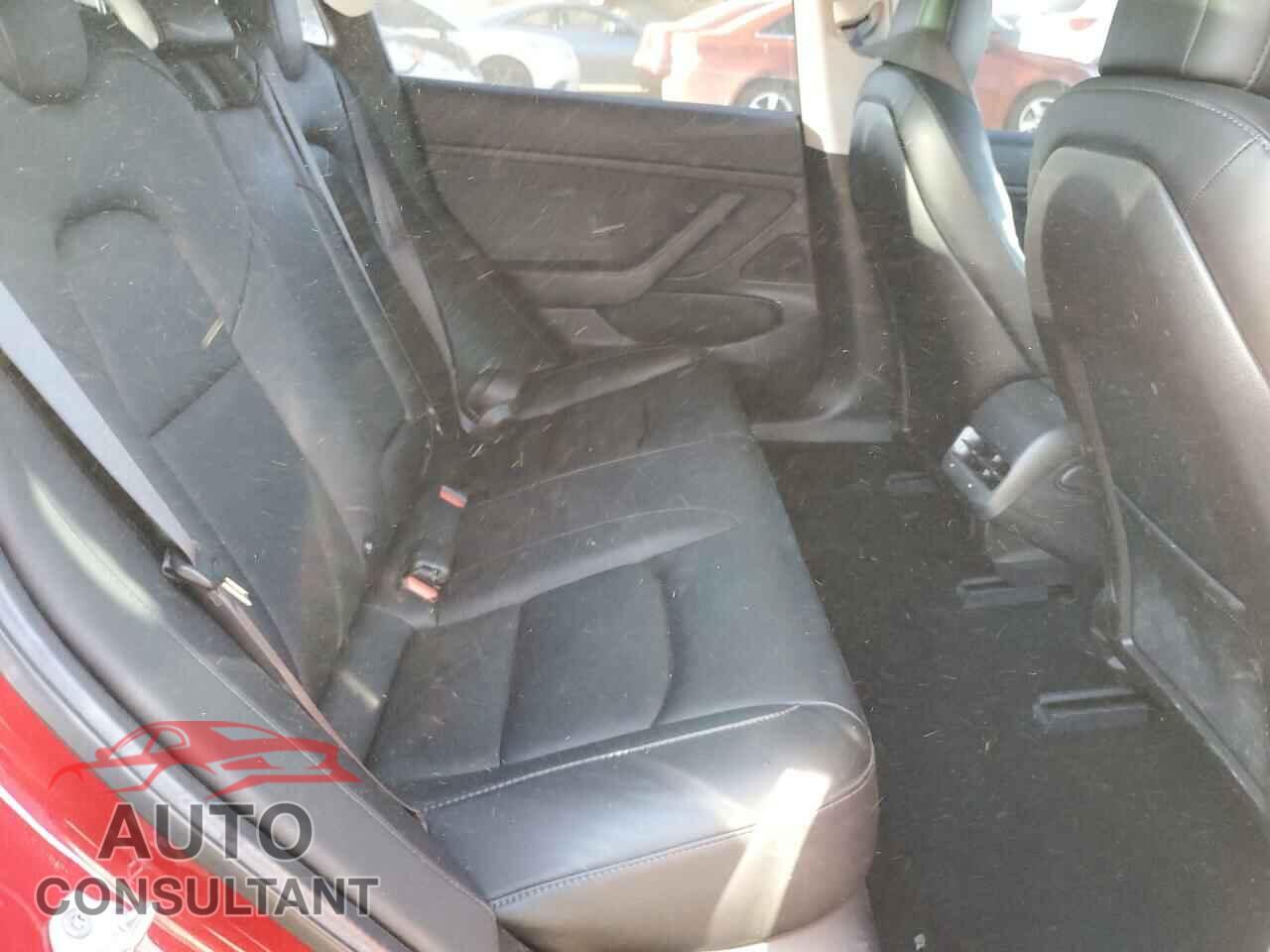 TESLA MODEL 3 2018 - 5YJ3E1EB7JF065686