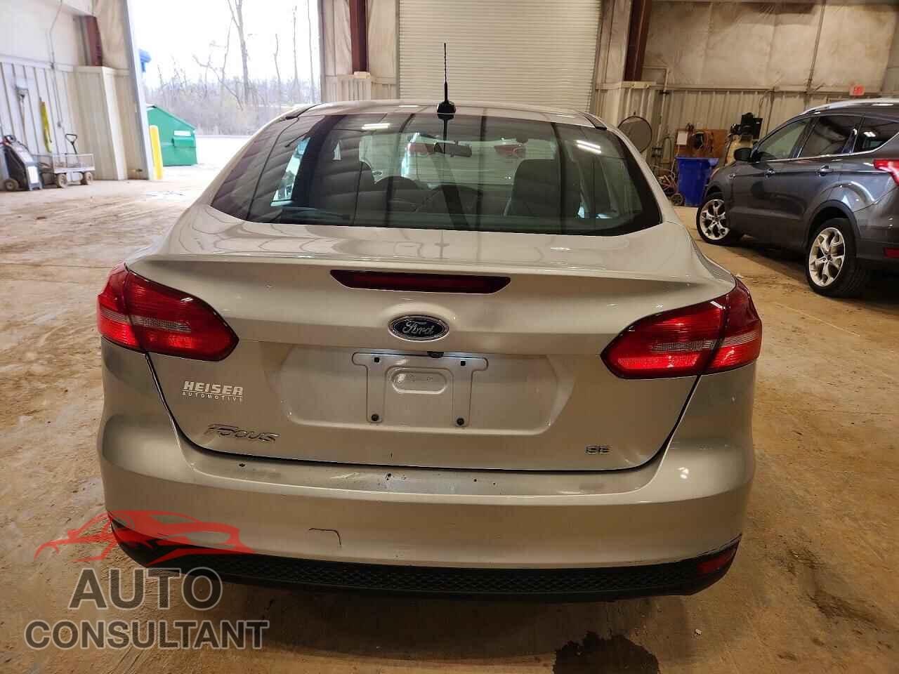 FORD FOCUS 2017 - 1FADP3F2XHL339419