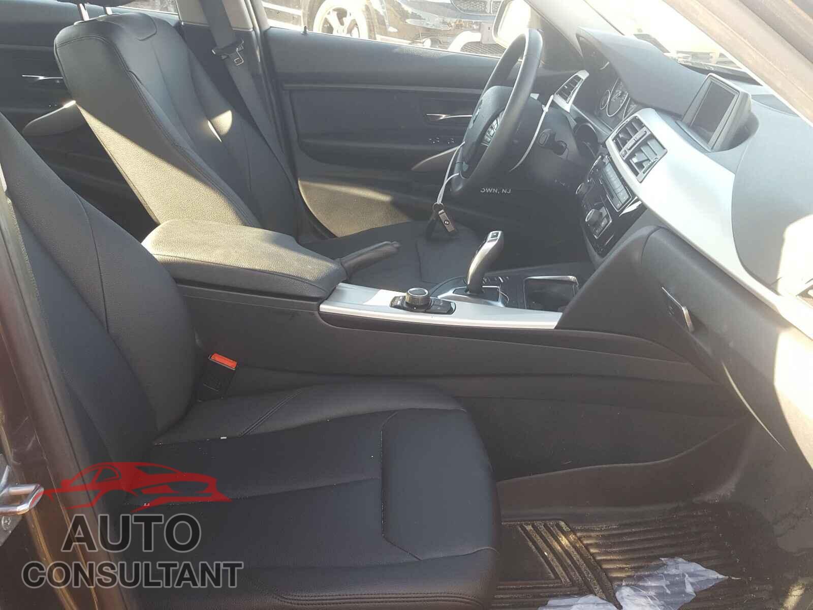 BMW 3 SERIES 2016 - WBA8E5G5XGNU19325