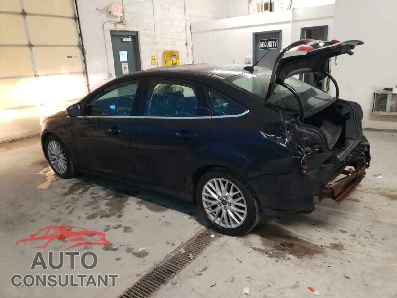 FORD FOCUS 2012 - 1FAHP3H23CL329287