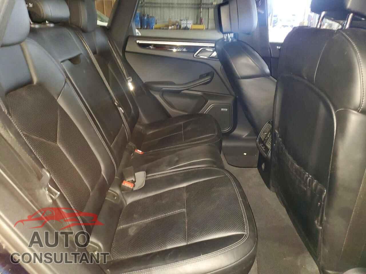 PORSCHE MACAN 2017 - WP1AA2A5XHLB06679