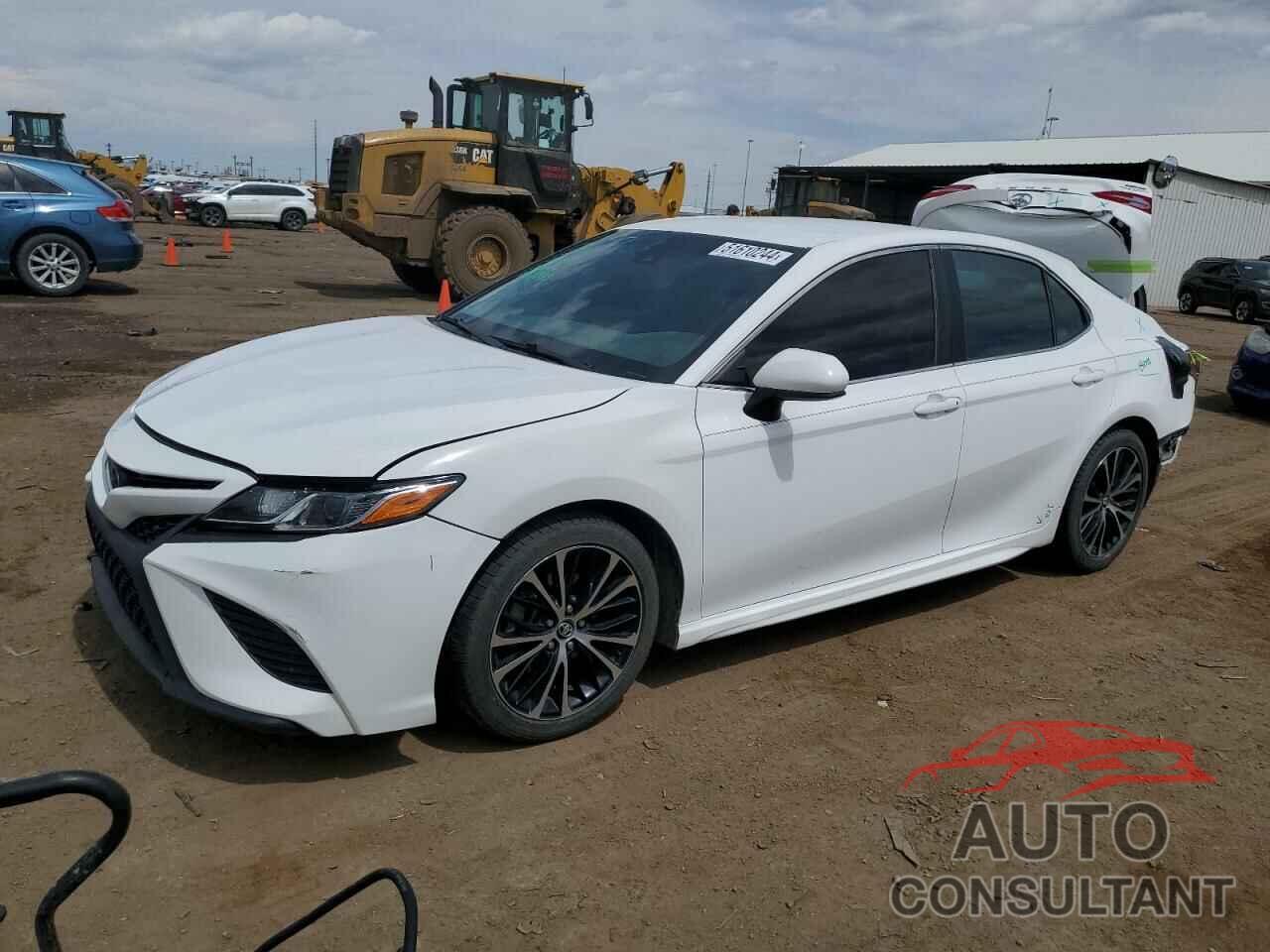 TOYOTA CAMRY 2018 - 4T1B11HK5JU576299