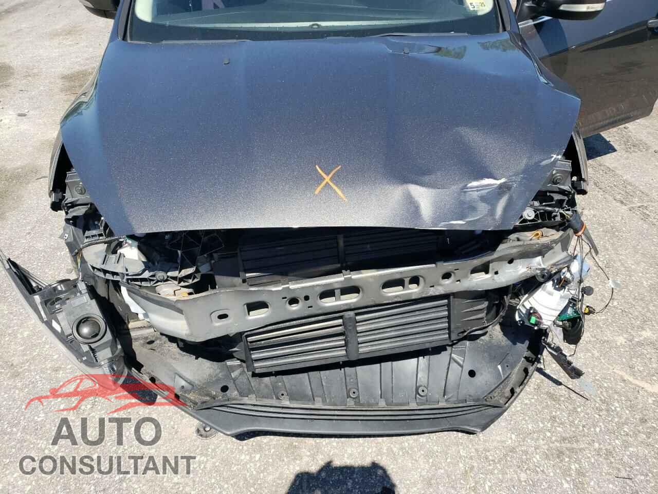 FORD FOCUS 2016 - 1FADP3N27GL201482