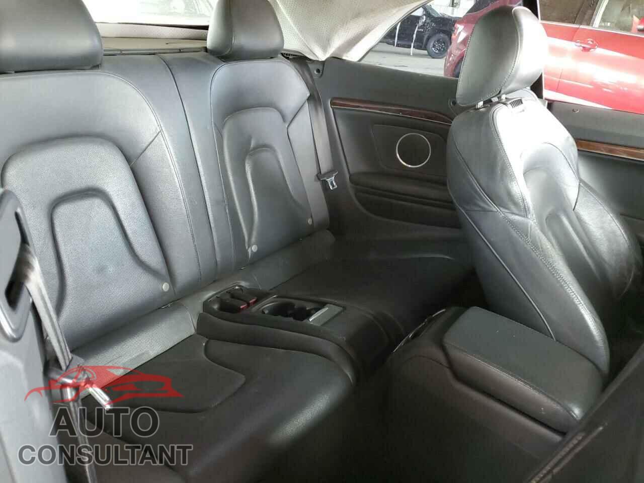 AUDI A5 2013 - WAUJFAFH4DN002829