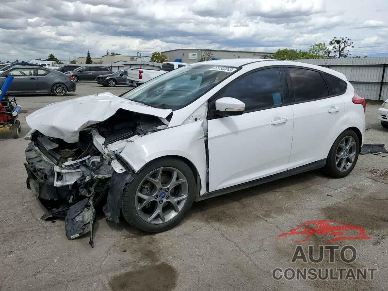 FORD FOCUS 2013 - 1FADP3K26DL279817