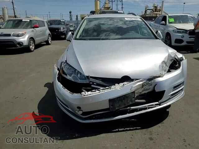 VOLKSWAGEN GOLF 2017 - 3VWC17AU4HM526027