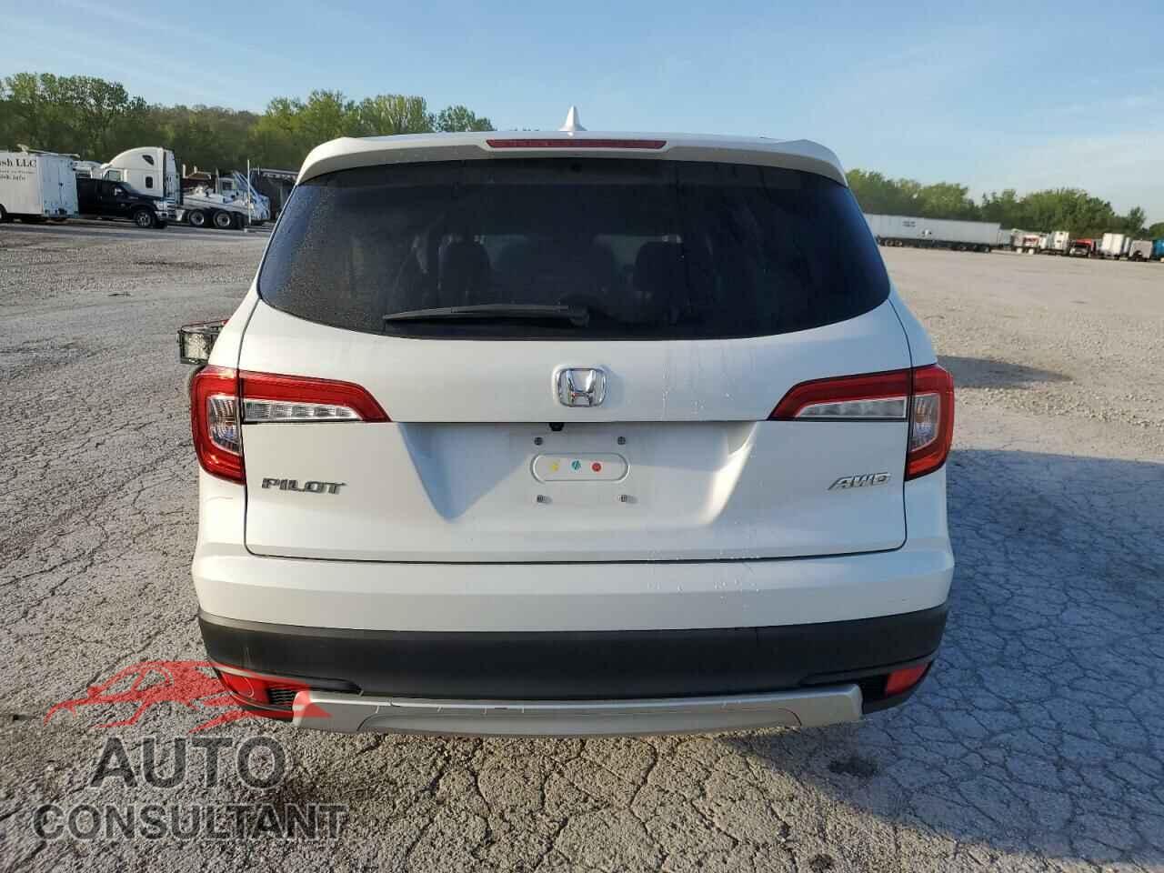 HONDA PILOT 2020 - 5FNYF6H53LB022357