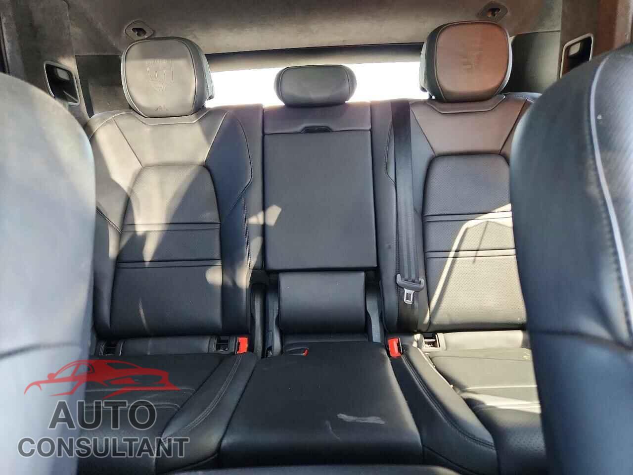 PORSCHE CAYENNE 2019 - WP1AF2AY5KDA81543