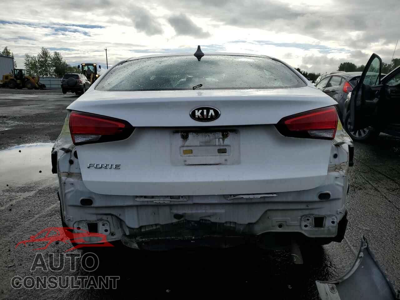KIA FORTE 2017 - 3KPFL4A77HE082316