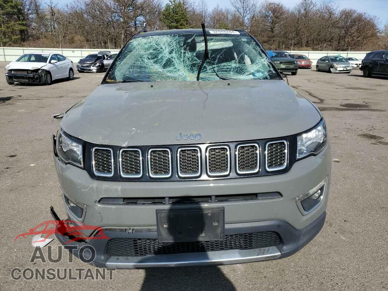 JEEP COMPASS 2019 - 3C4NJDCB4KT696844