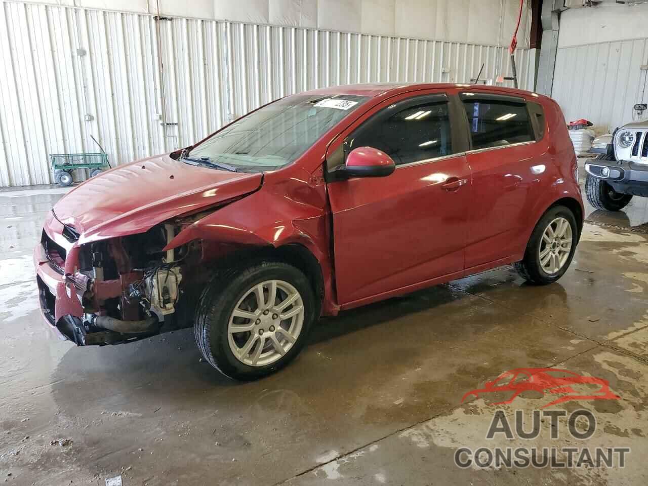 CHEVROLET SONIC 2015 - 1G1JD6SB2F4169313