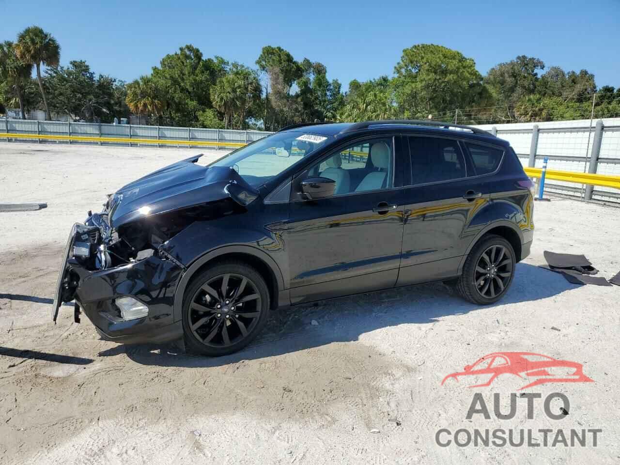 FORD ESCAPE 2018 - 1FMCU0HD5JUC59047