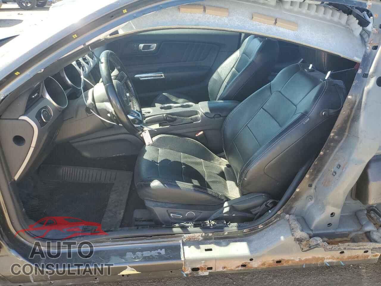 FORD MUSTANG 2019 - 1FA6P8CF0K5133714