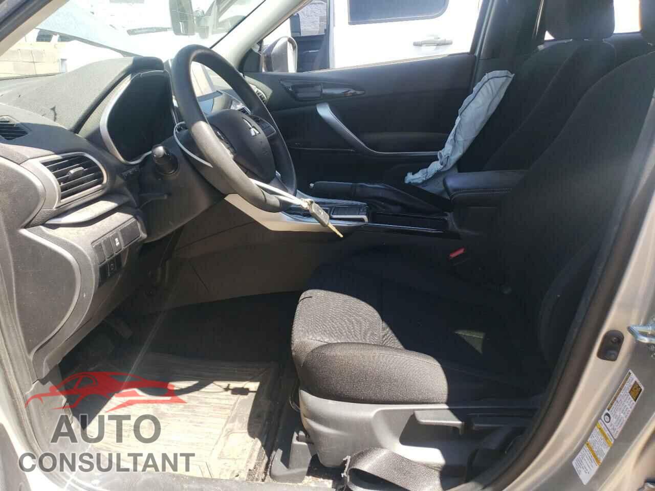 MITSUBISHI ECLIPSE 2019 - JA4AT4AA3KZ011609