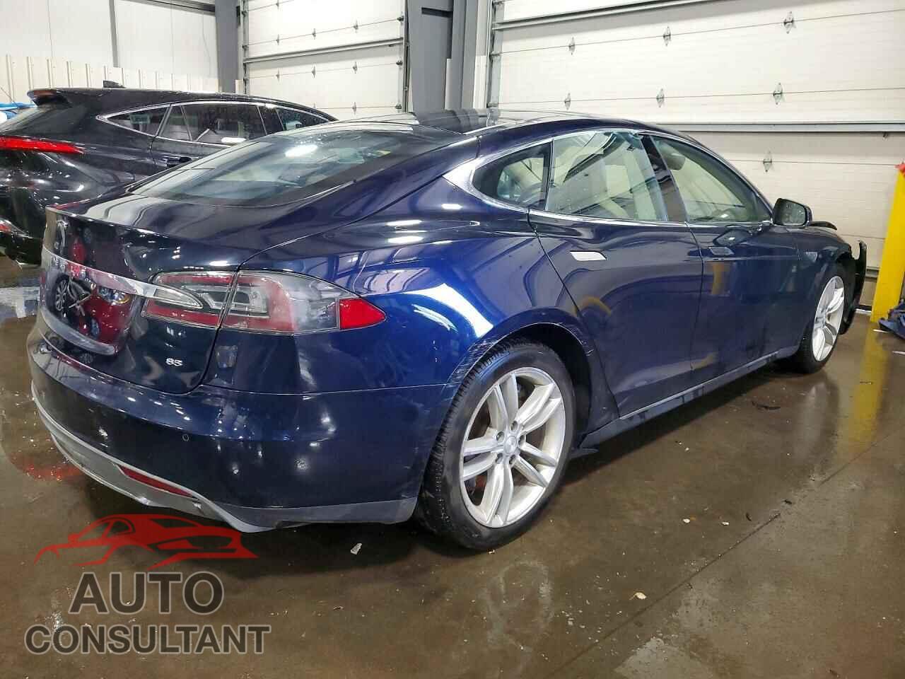 TESLA MODEL S 2013 - 5YJSA1CN4DFP08570