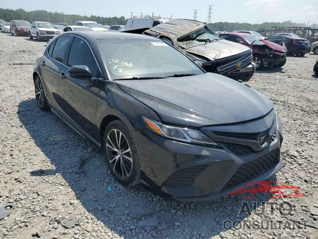 TOYOTA CAMRY 2018 - 4T1B11HK0JU587128