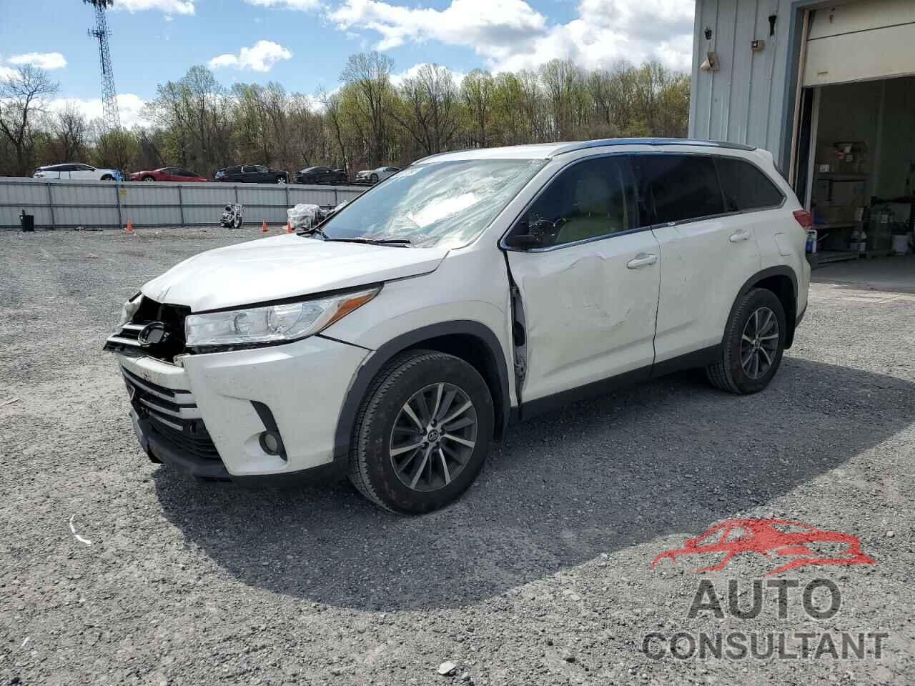 TOYOTA HIGHLANDER 2019 - 5TDJZRFH8KS600583