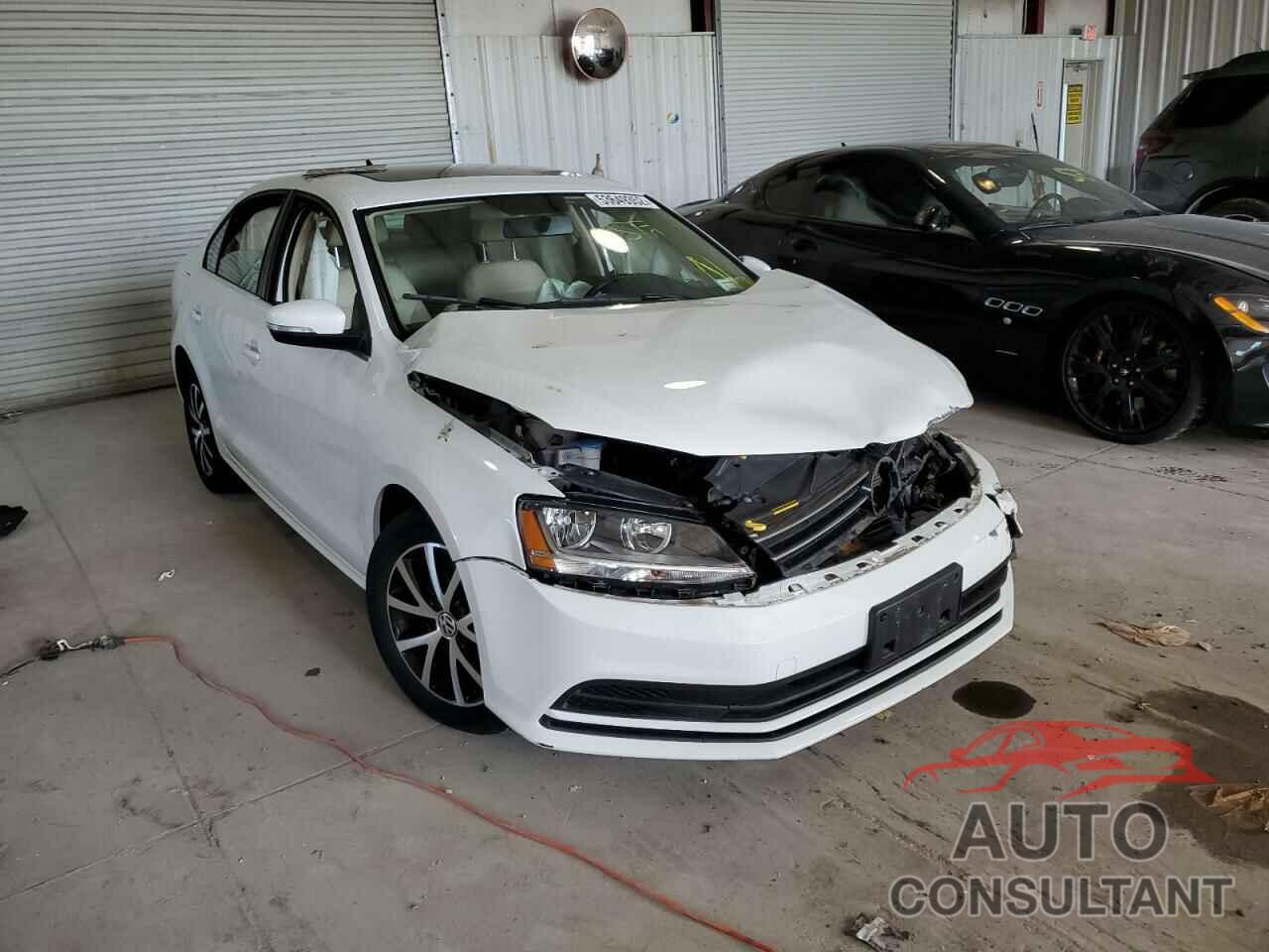 VOLKSWAGEN JETTA 2017 - 3VWDB7AJXHM370342