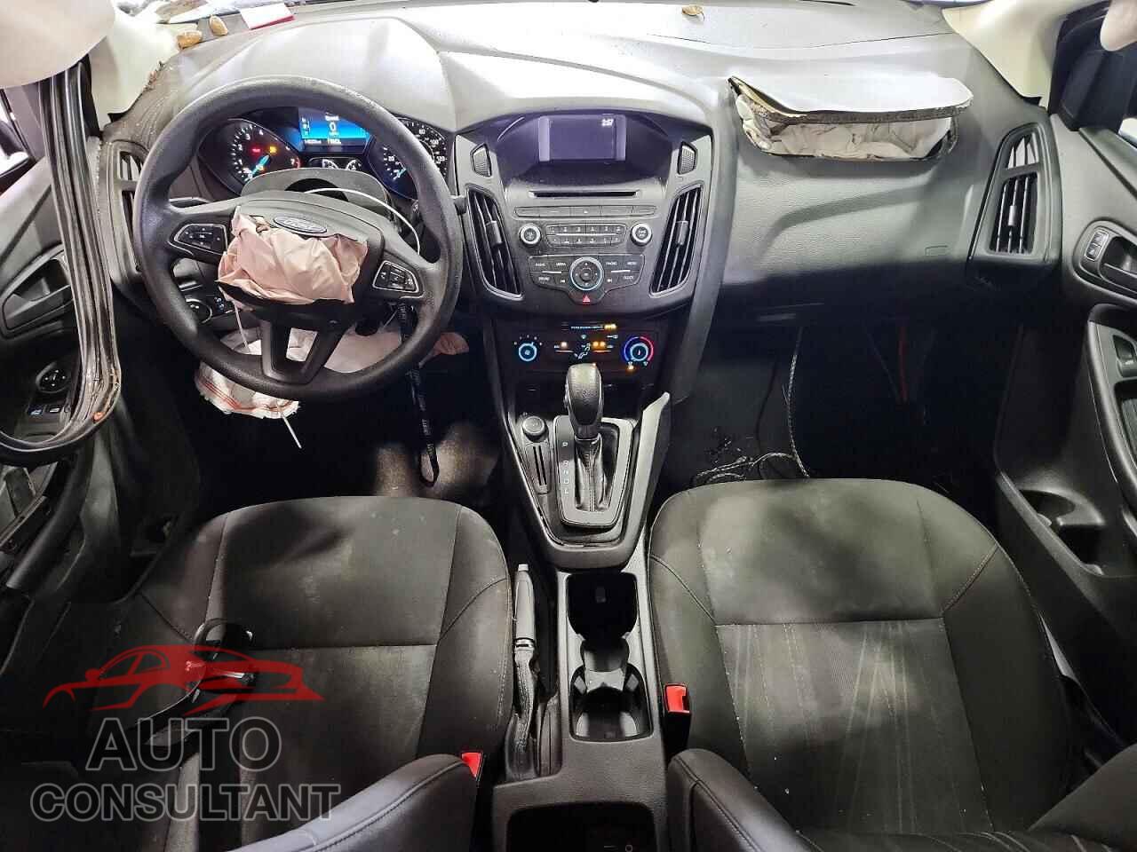 FORD FOCUS 2017 - 1FADP3E27HL324281