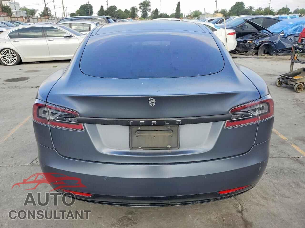 TESLA MODEL S 2016 - 5YJSA1E16GF161090