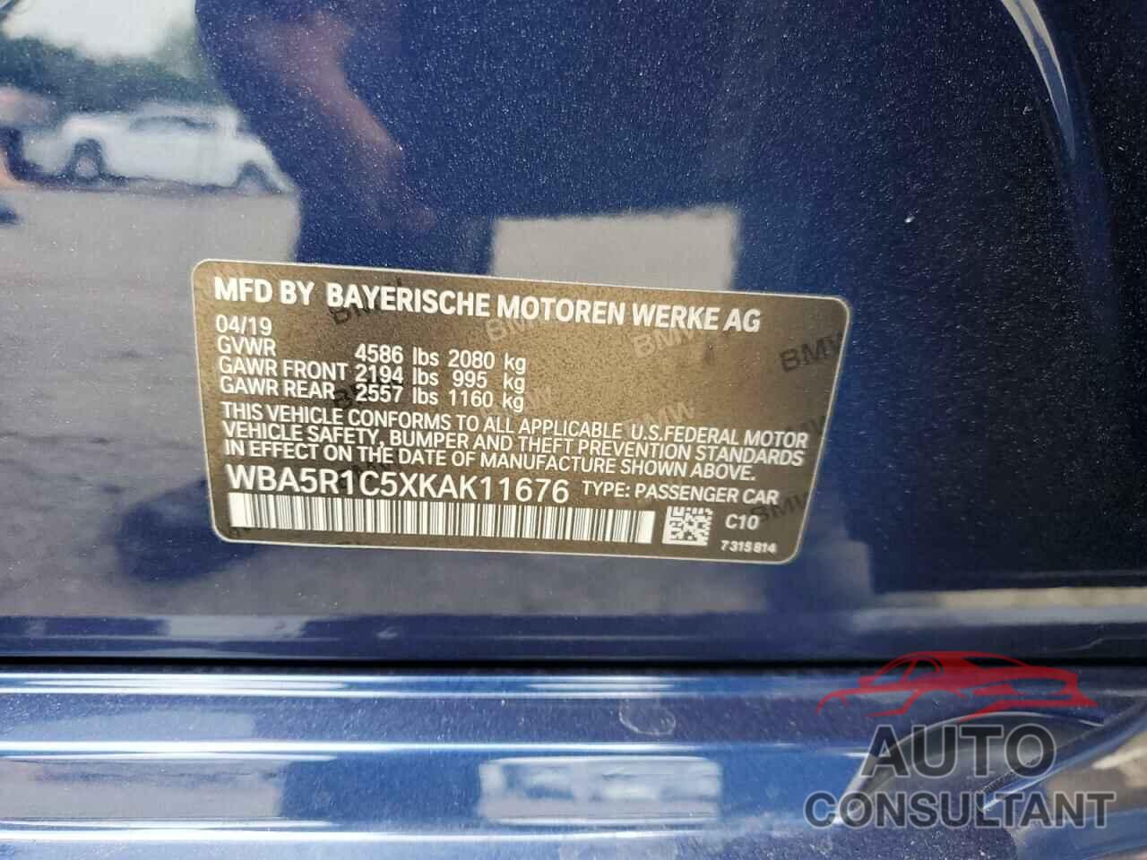 BMW 3 SERIES 2019 - WBA5R1C5XKAK11676